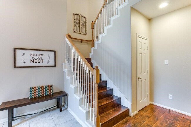 Building Photo - 24526 Blane Dr