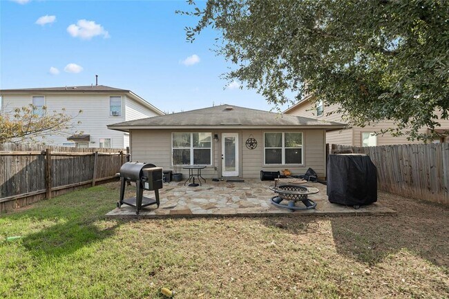 Building Photo - 3204 Barksdale Dr