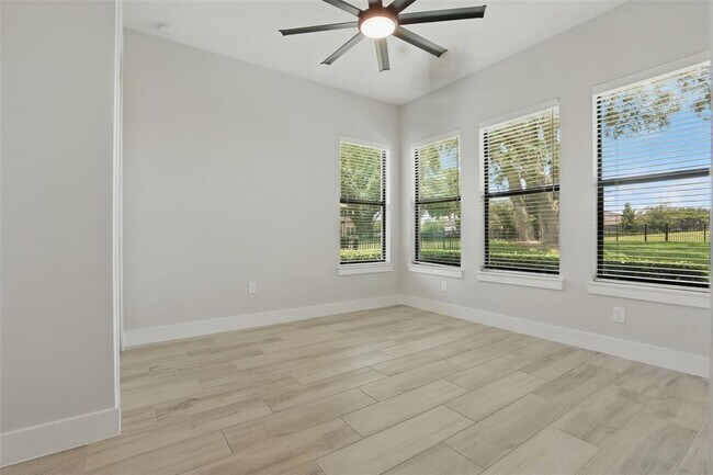 Building Photo - 25463 Hawks Run Ln