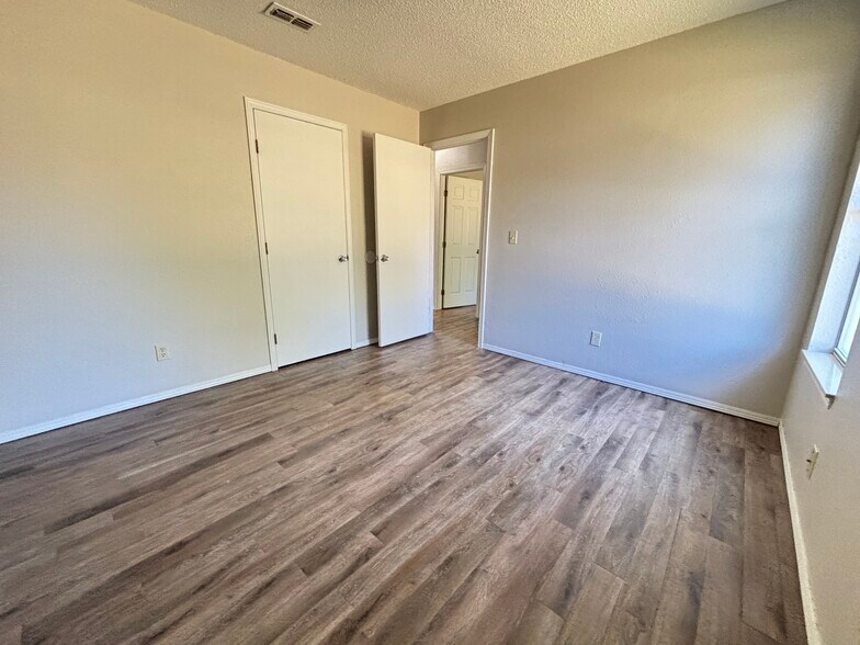 Building Photo - 3166 Singletree Ave