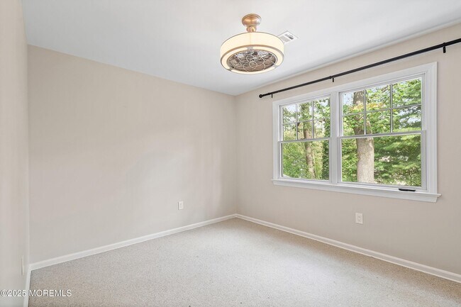 Building Photo - 20 Rustic Terrace