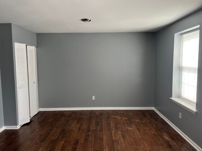 Building Photo - 1814 Regal Dr