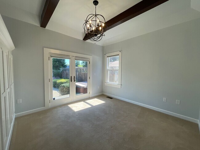 Building Photo - Charming Home on Cul-de-Sac w/Jacuzzi, Fireplace, Garage || Minutes from Downtown Napa!