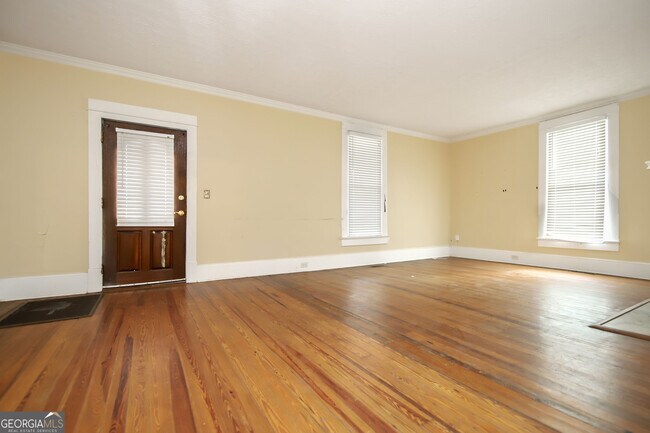 Building Photo - 304 Boulevard