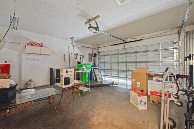 Building Photo - 12665 NW 11th Ct