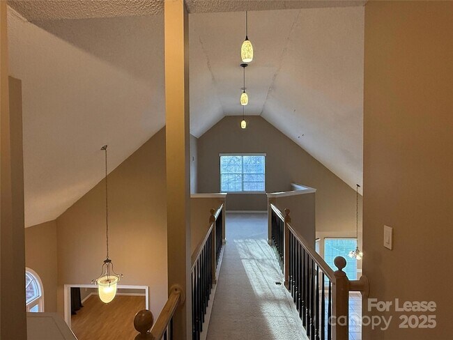 Building Photo - 17115 Grenache Ct