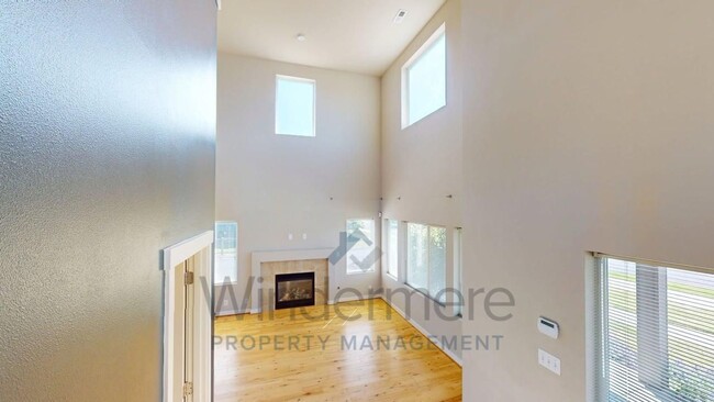 Building Photo - prov2322