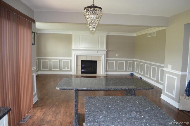Building Photo - 7957 Mallard Way