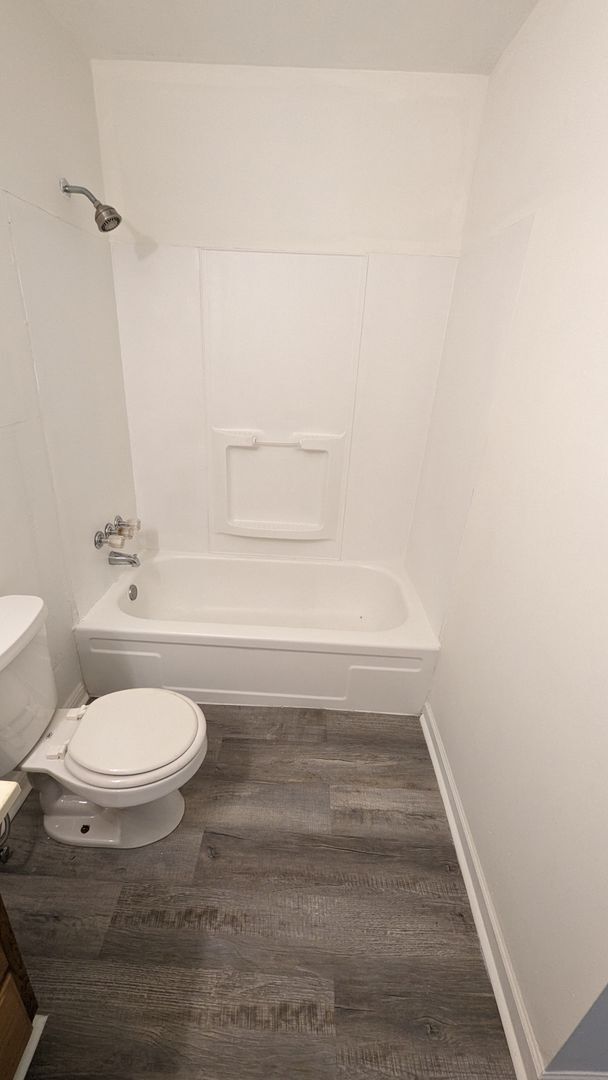 Building Photo - Detached Garage -2 Bedroom 1 Bath house- Drayton Mills Area