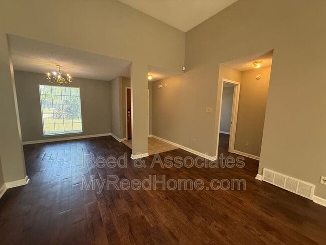 Building Photo - 70 Clear Springs Dr