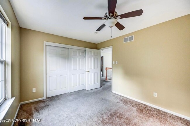 Building Photo - 115 Daffodil Dr