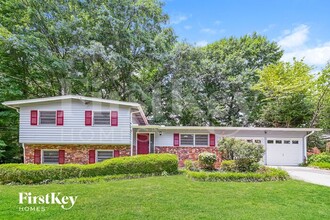 Building Photo - 3162 Nottaway Ct