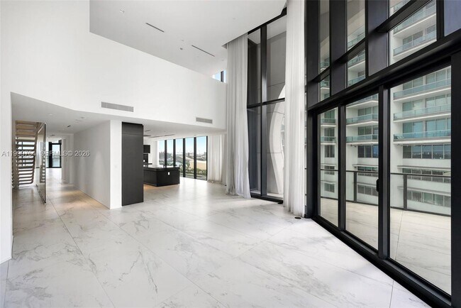 Building Photo - 1000 Biscayne Blvd