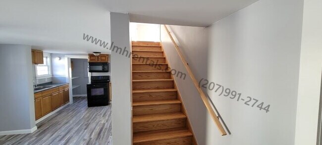 Building Photo - 97 Grove St