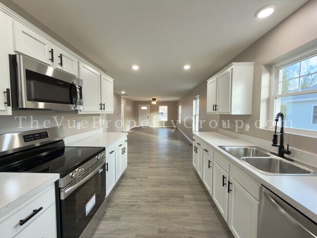 Building Photo - BRAND NEW 3-Bed, 2-Bath Home!