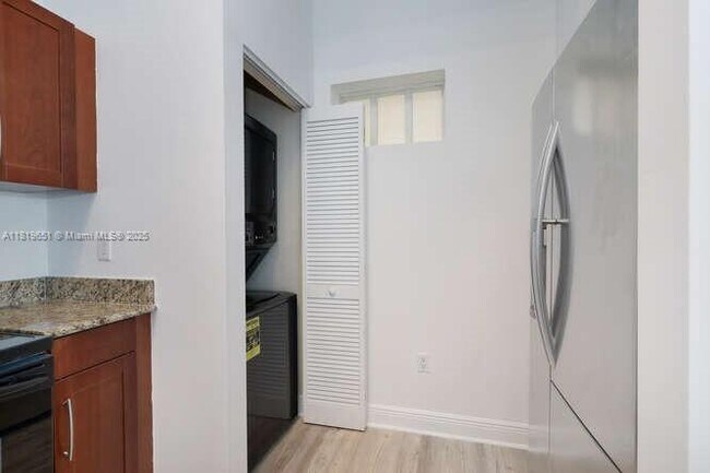 Building Photo - 7280 SW 90th St