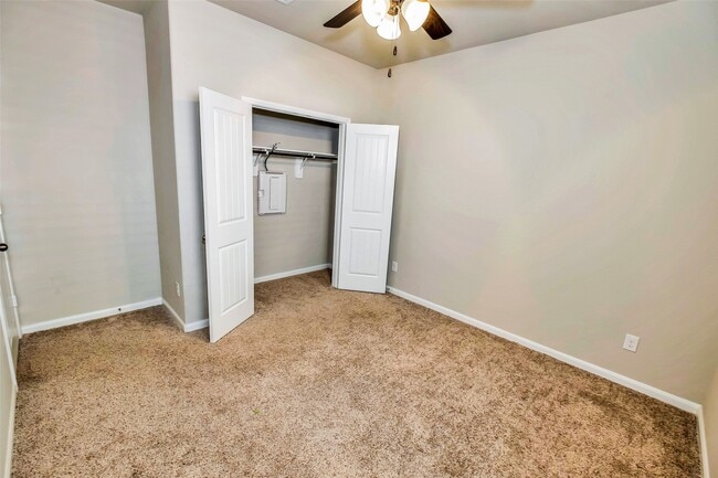 Building Photo - 5435 Atwood Cyn Ct