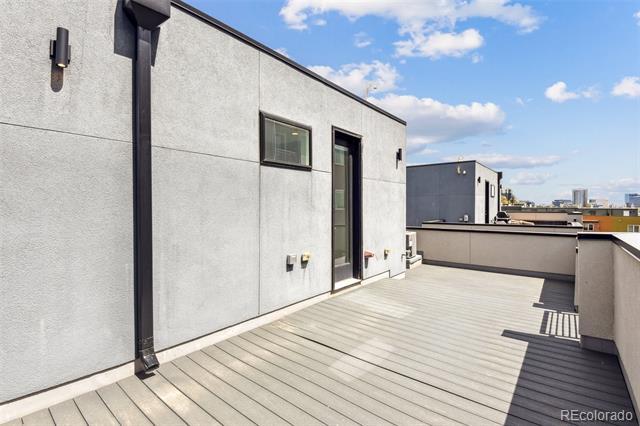 Building Photo - 2920 W 26th Ave