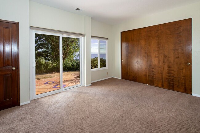 Building Photo - 4,000 SQ. FT. MESA HOME WITH OCEAN & HARBO...