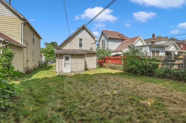 Building Photo - 174 N Princeton Ave