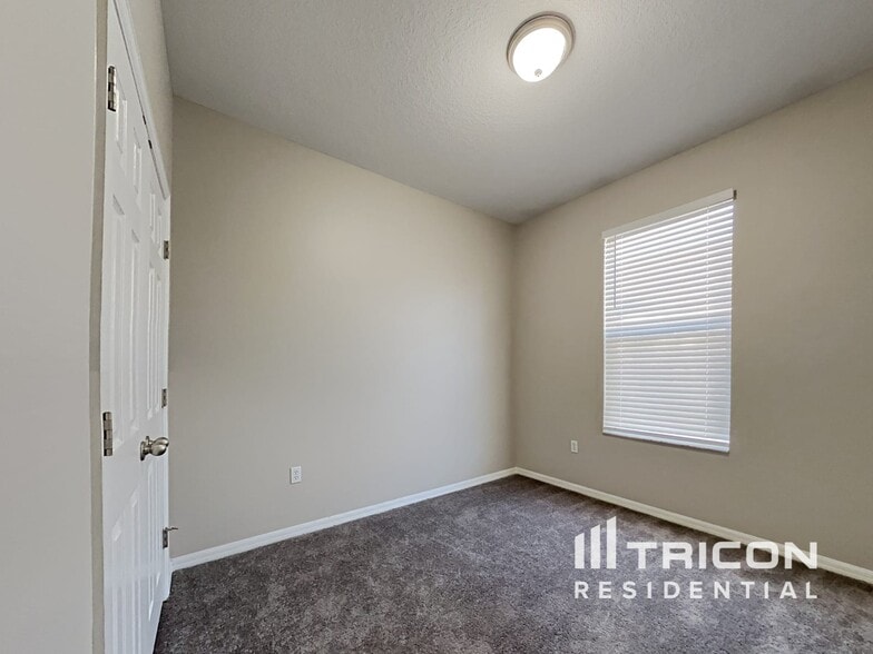 Building Photo - 3491 Heath Dr