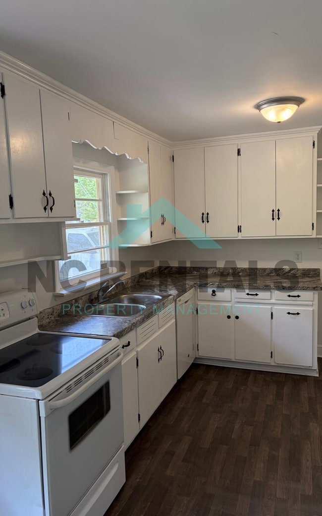 Building Photo - 129 Rocky Knoll Cir