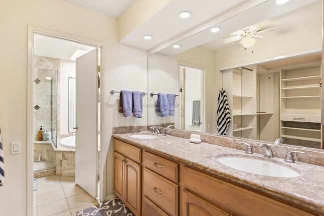 Building Photo - 41517 Armanac Ct