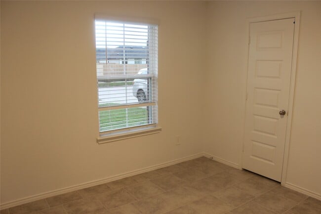 Building Photo - 1126 Appaloosa Ln