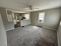 Building Photo - 3 Bed 1 Bath House located in Hoopeston, IL