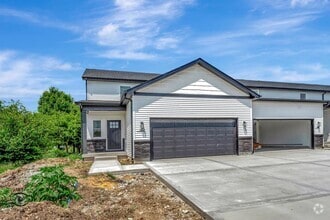 Building Photo - 1317 Sioux Turn
