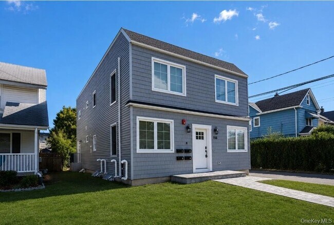 Building Photo - 156 Jefferson Ave