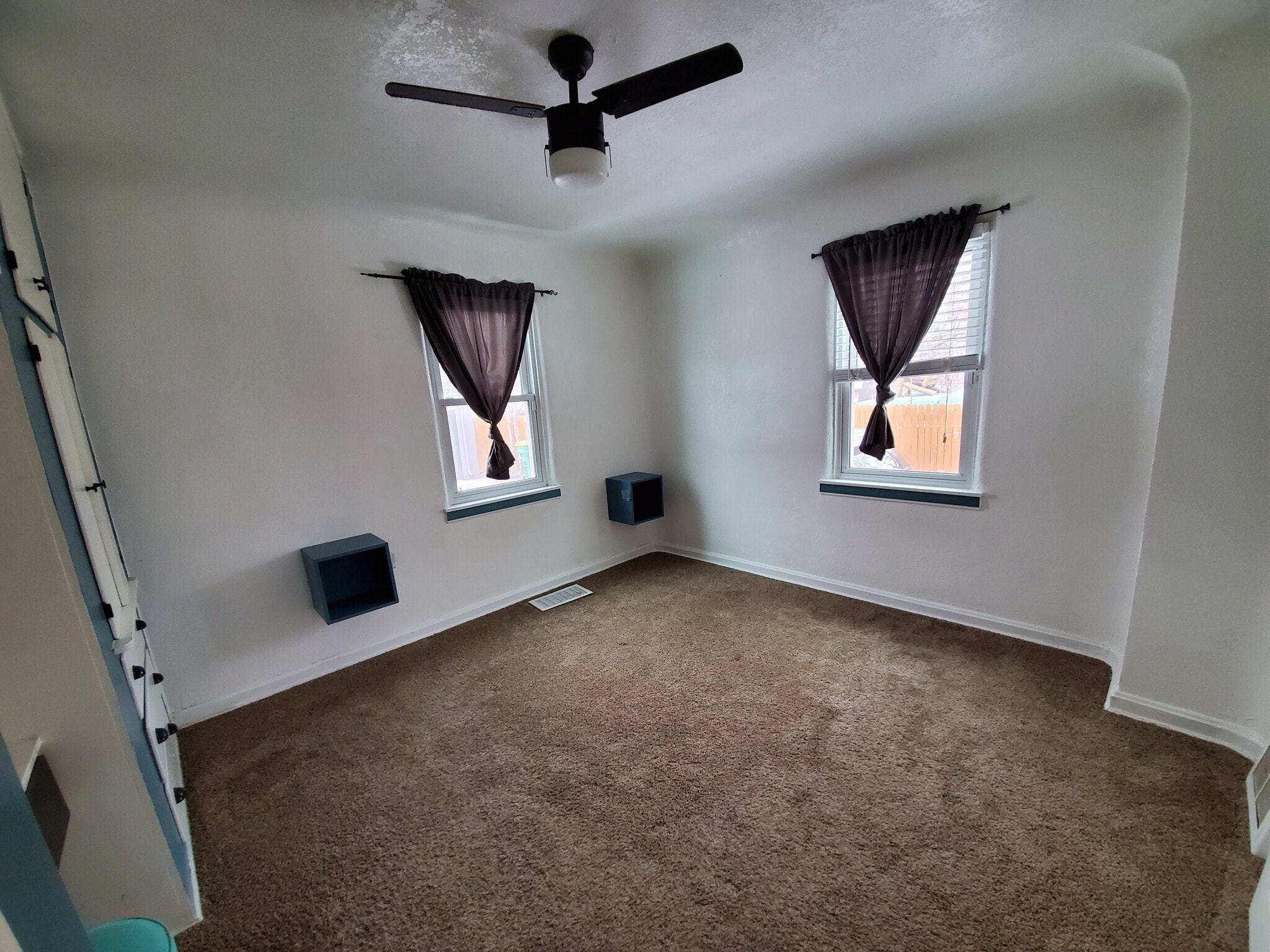 Master Bedroom - 5555 Alcott St