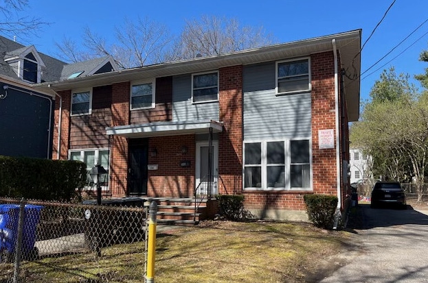 Building Photo - 148 Thorndike St