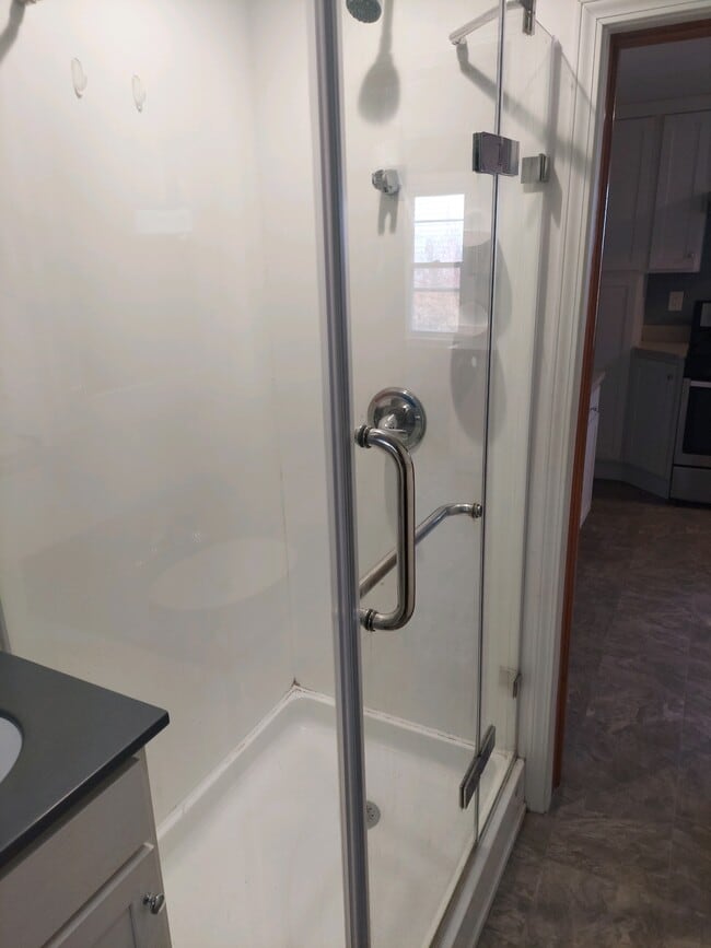 Building Photo - 74 Diamond Ave