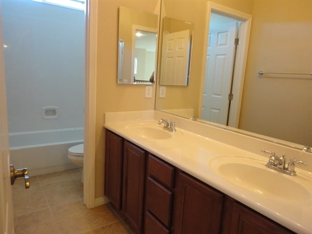 Building Photo - 627 Blue Snow River Ct