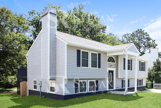 Building Photo - Where Charm Meets Comfort