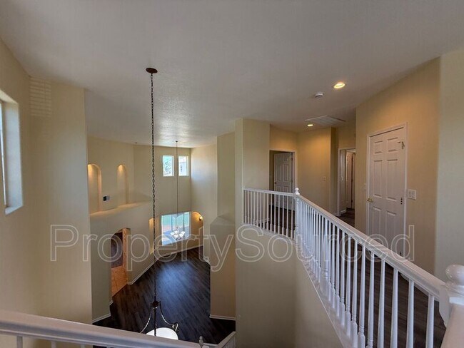 Building Photo - 1633 Sparrowhawk St