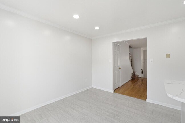 Building Photo - 9663 Franklin Woods Pl