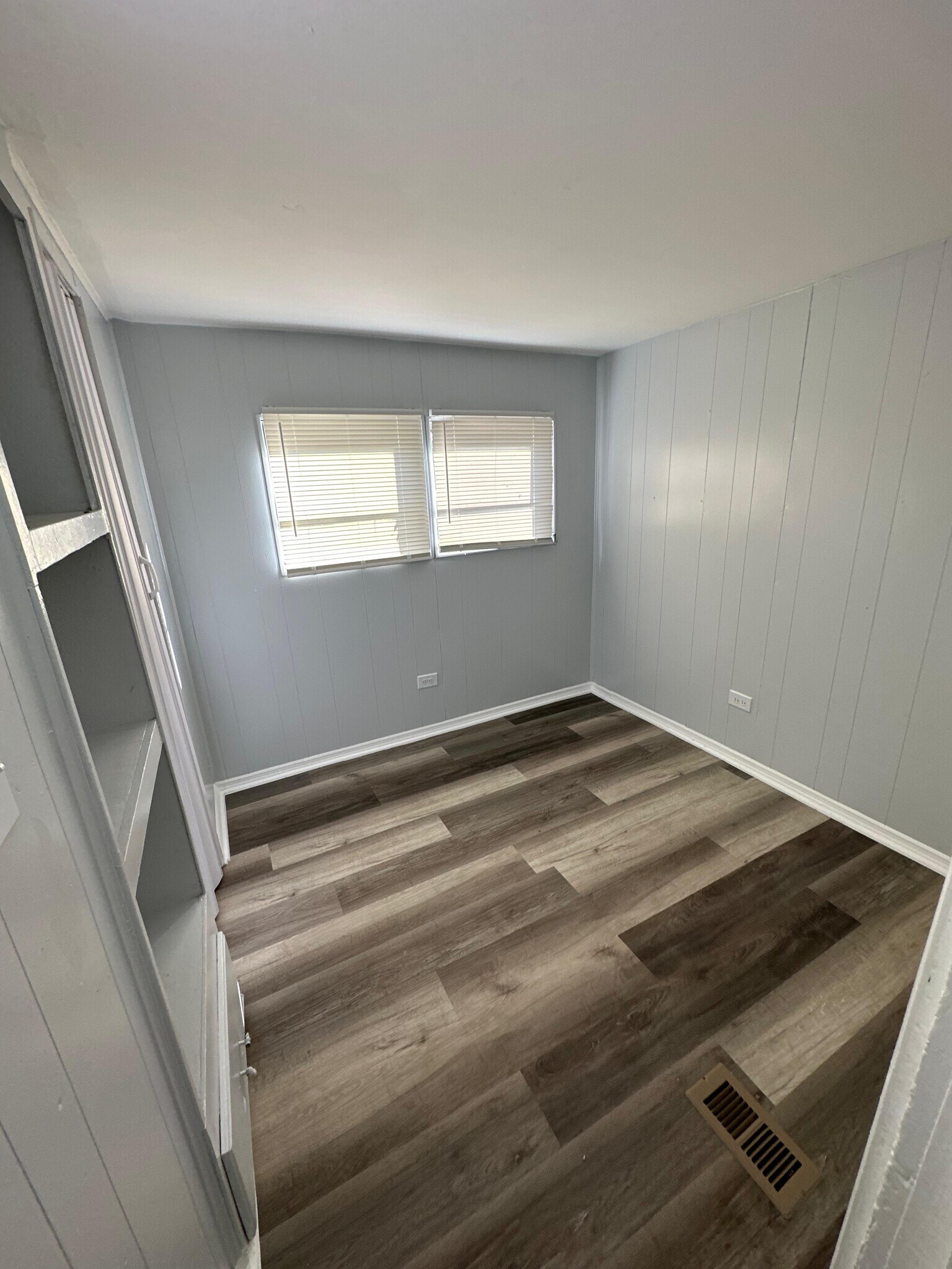 Building Photo - 7663 Bentwillow Dr