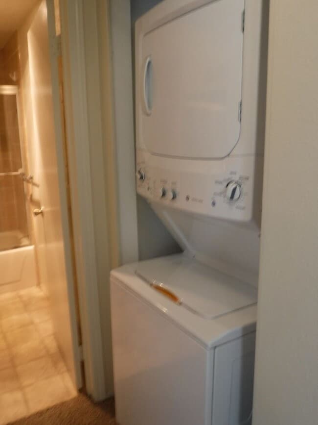 Building Photo - RidgeCrest Condominiums