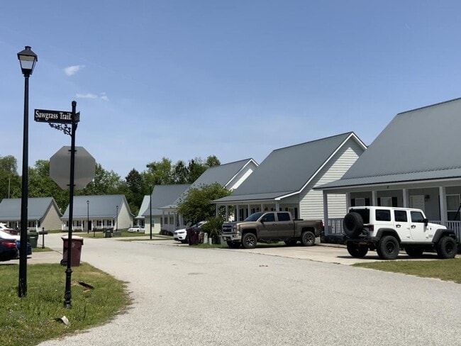 Building Photo - 29 Paradise Cv