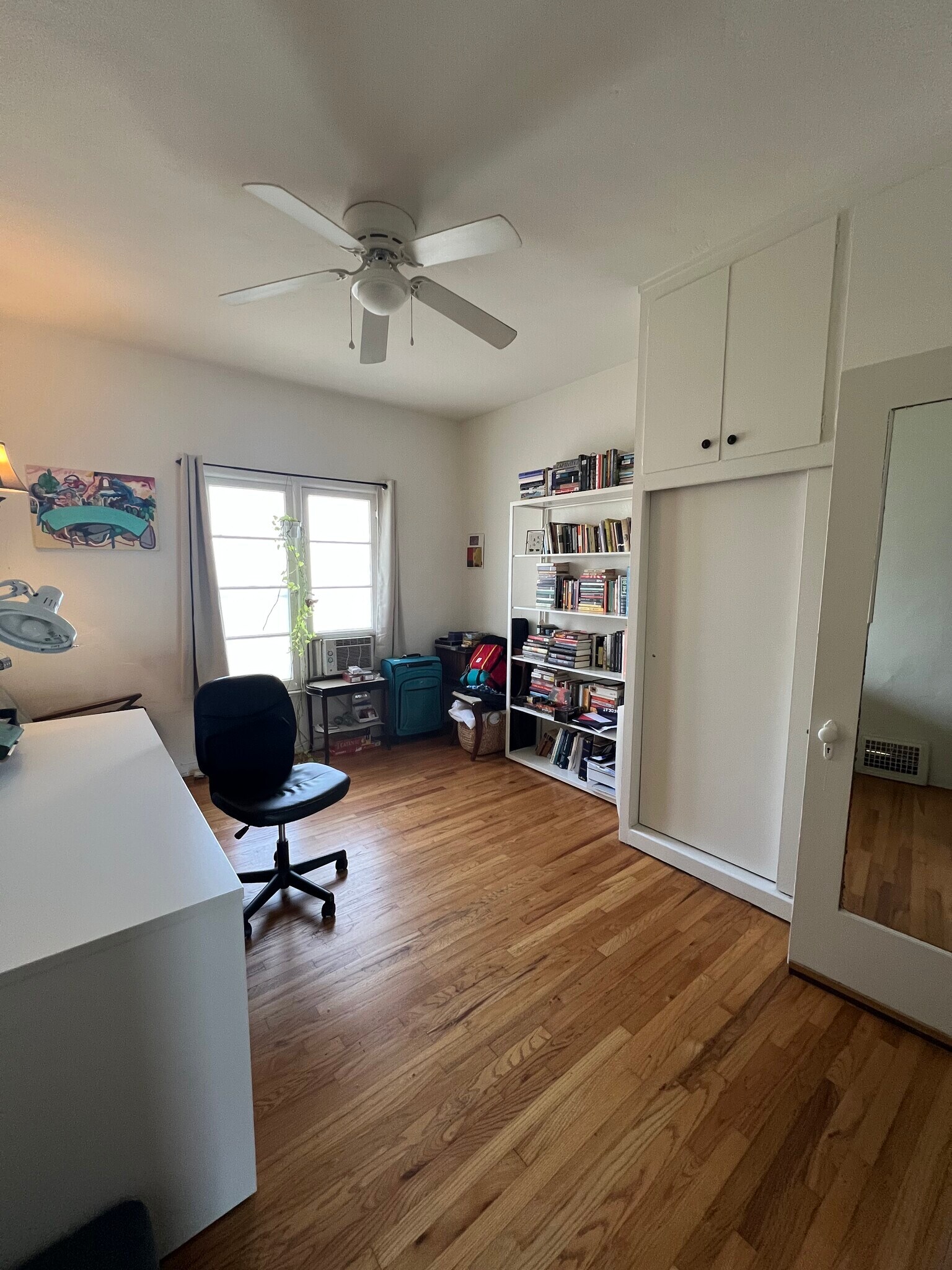 Building Photo - 8400 Blackburn Ave