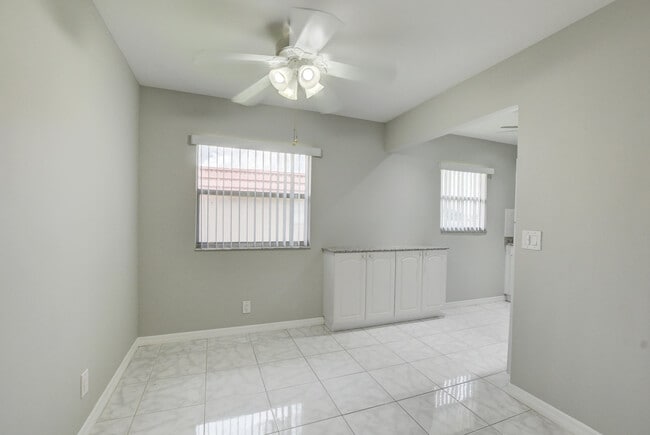 Building Photo - 193 Tuscany Ln