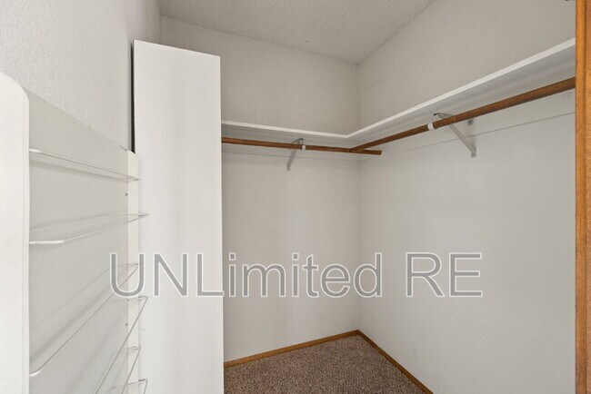 Building Photo - 1125 Arrowhead Ln