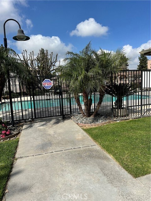 Building Photo - 1313 Massachusetts Ave