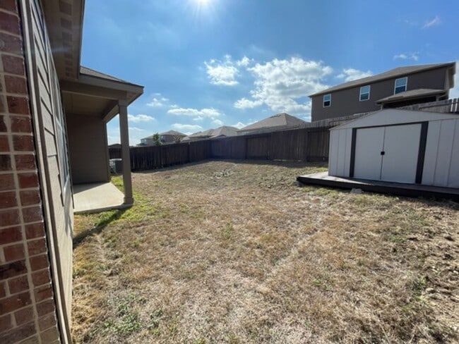 Building Photo - 6350 Daisy Way