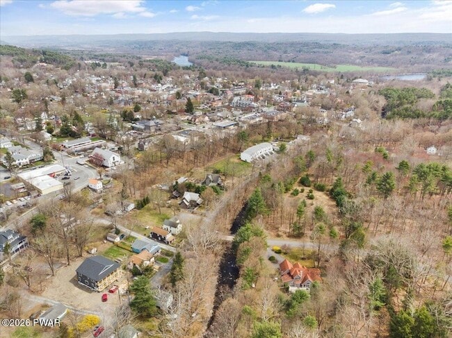 Building Photo - 144 Sawkill Ave