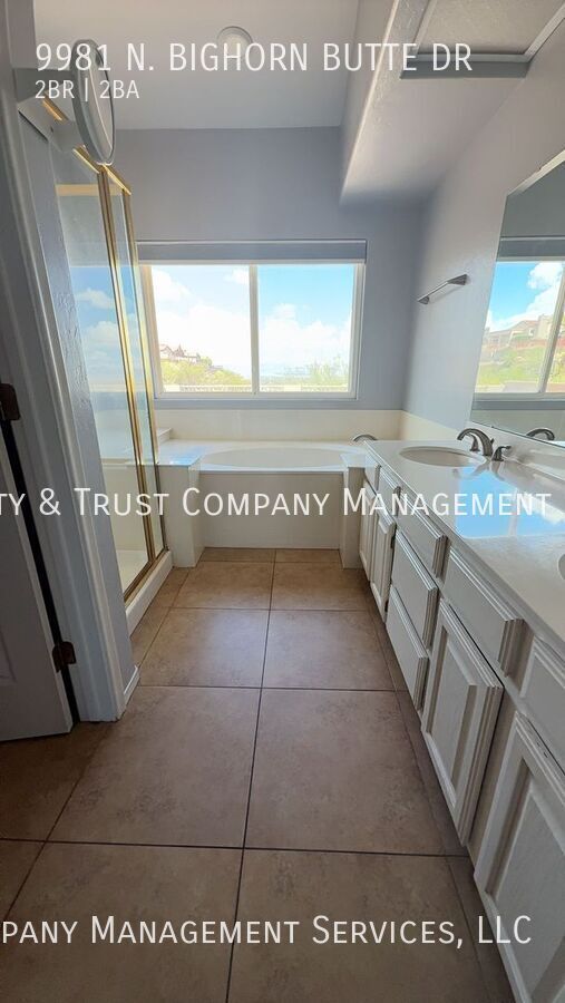 Building Photo - 9981 N Bighorn Butte Dr