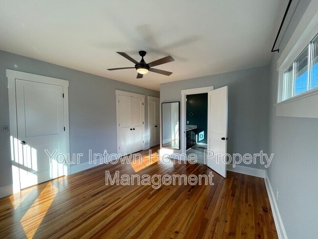 Building Photo - 228 Mayson Ave NE