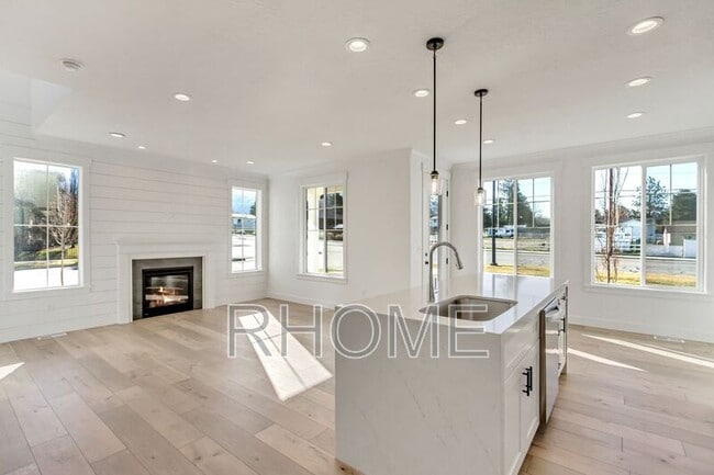 Building Photo - 10584 Canyon Villa Dr